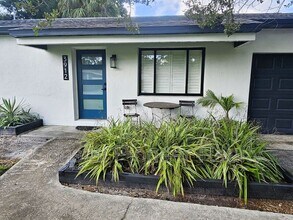 3912 W Bay View Ave in Tampa, FL - Building Photo - Building Photo