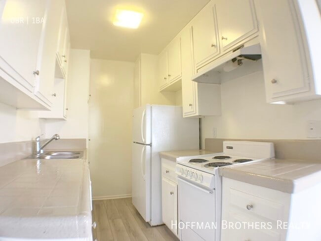 property at 1415 Bundy Dr