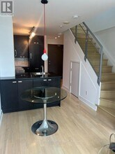 637 Lake Shore Blvd W in Toronto, ON - Building Photo - Building Photo