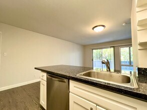 239 Boardwalk Ct in San Bruno, CA - Building Photo - Building Photo