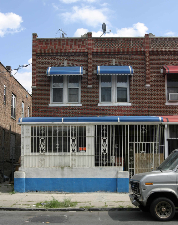 526 Hegeman Ave in Brooklyn, NY - Building Photo