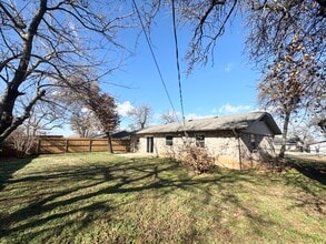 3208 Marla Ln in Edmond, OK - Foto de edificio - Building Photo