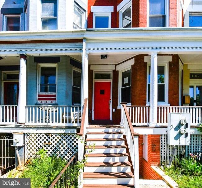 property at 104 R St NE