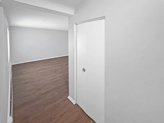 2843 S Burdick St in Kalamazoo, MI - Foto de edificio - Building Photo