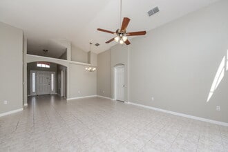 4616 Falcon Ave in Kissimmee, FL - Building Photo - Building Photo