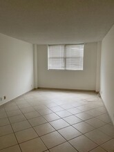 290-174 174th St in Sunny Isles Beach, FL - Building Photo - Building Photo