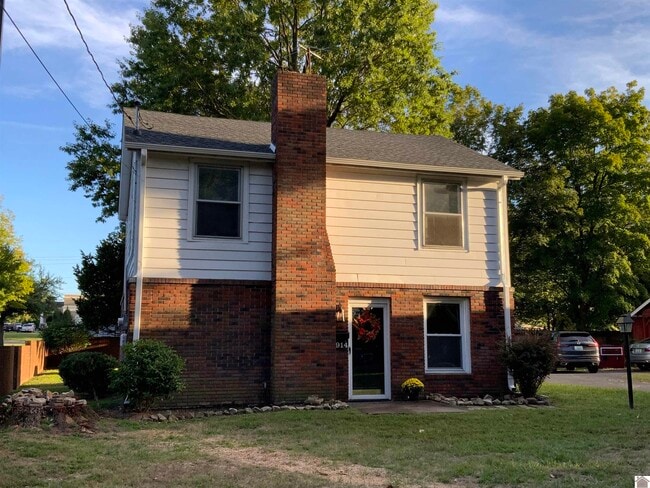 property at 2914 Jefferson St