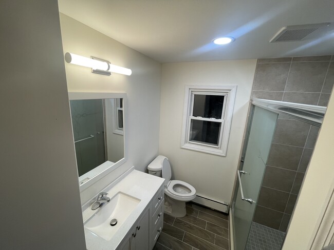 185 Gaston Ave, Unit 2nd Floor