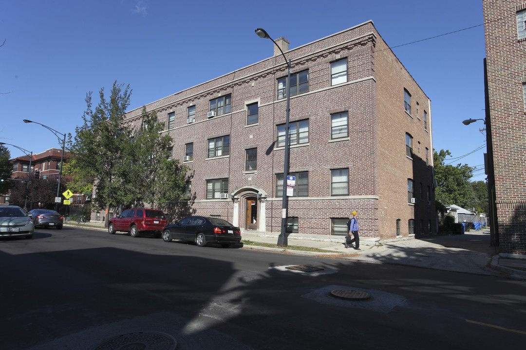 1358 W Foster Ave in Chicago, IL - Foto de edificio