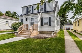 5307 32nd Ave in Kenosha, WI - Building Photo