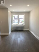 2448 Gerrard St E in Toronto, ON - Building Photo - Building Photo