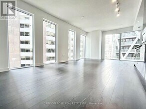 238 Simcoe St in Toronto, ON - Building Photo - Building Photo