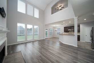 3627 Midland Dr in Manvel, TX - Building Photo - Building Photo