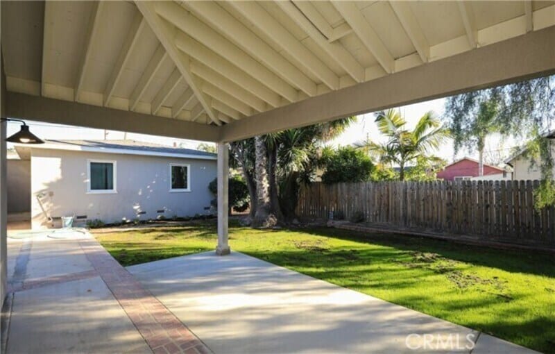 456 N Batavia St in Orange, CA - Building Photo