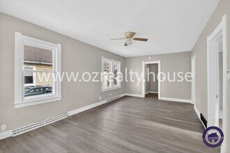 4336 Garden Park Dr in Toledo, OH - Building Photo - Building Photo