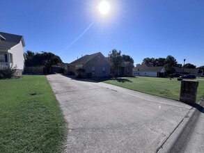 29 Oak Crest Dr in Cabot, AR - Foto de edificio - Building Photo