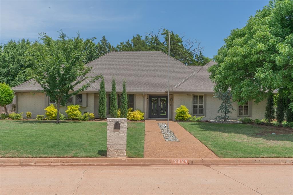 12824 Cedar Springs Rd in Oklahoma City, OK - Building Photo