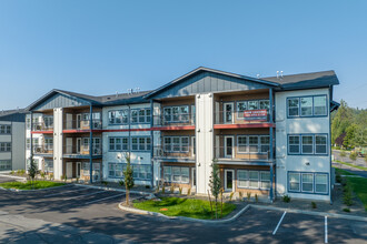 Redband Apartments in Spokane, WA - Building Photo - Building Photo