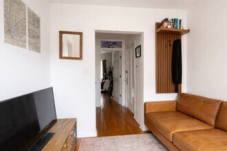 685 W Wrightwood Ave in Chicago, IL - Foto de edificio - Building Photo