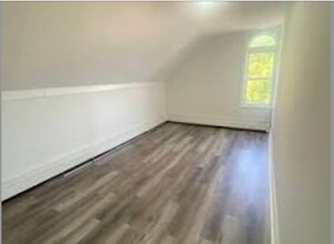 23 Hanover St, Unit 3 in Portland, ME - Foto de edificio - Building Photo