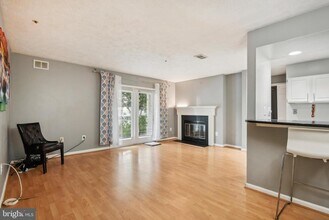 12204 Eagles Nest Ct in Germantown, MD - Building Photo - Building Photo