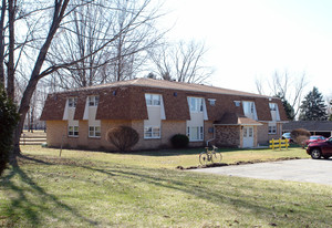 570 Wakefield Dr Apartments