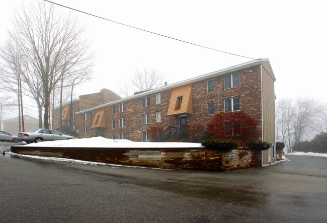 Newmarket Apartments in Newmarket, NH - Foto de edificio - Building Photo