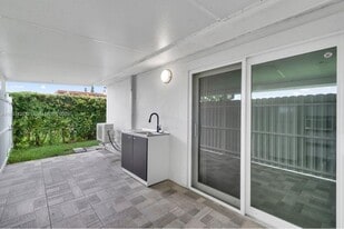 7930 SW 36th Terrace in Miami, FL - Building Photo