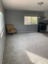 3721 Hoen Ave in Santa Rosa, CA - Building Photo - Building Photo