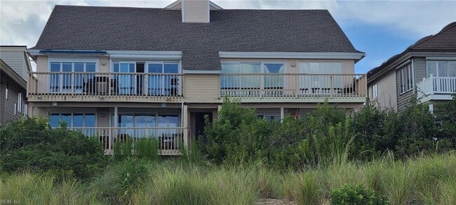 property at 2828 Charlemagne Dr