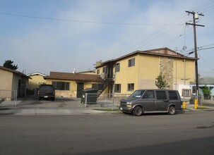 4723 E Rosecrans Aly in Compton, CA - Building Photo - Building Photo