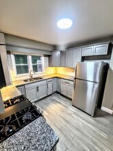 22 Zoa Ave in Johnson City, NY - Building Photo - Building Photo