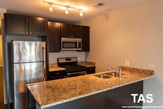 1464 S Michigan Ave, Unit 2303 in Chicago, IL - Building Photo - Building Photo