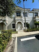 4903 SW 140th Terrace in Miramar, FL - Building Photo