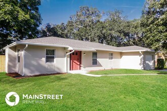 8284 Garrison St in Spring Hill, FL - Building Photo - Building Photo