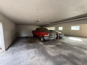 400 N Hobart Blvd in Los Angeles, CA - Building Photo - Building Photo