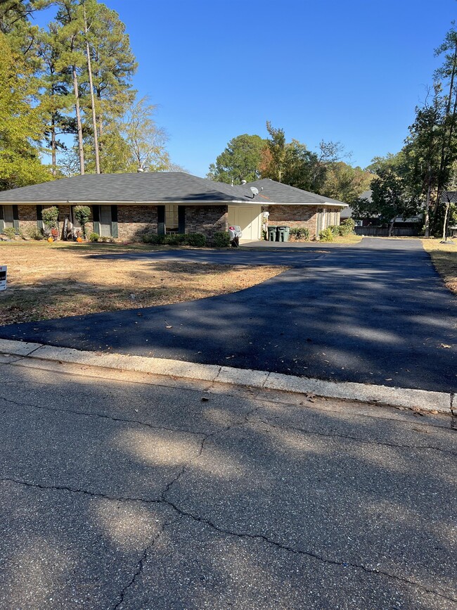 2314 Lily Dr in Ruston, LA - Building Photo - Building Photo