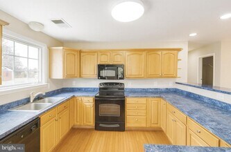 42802 Higgs Ln in Hollywood, MD - Building Photo - Building Photo