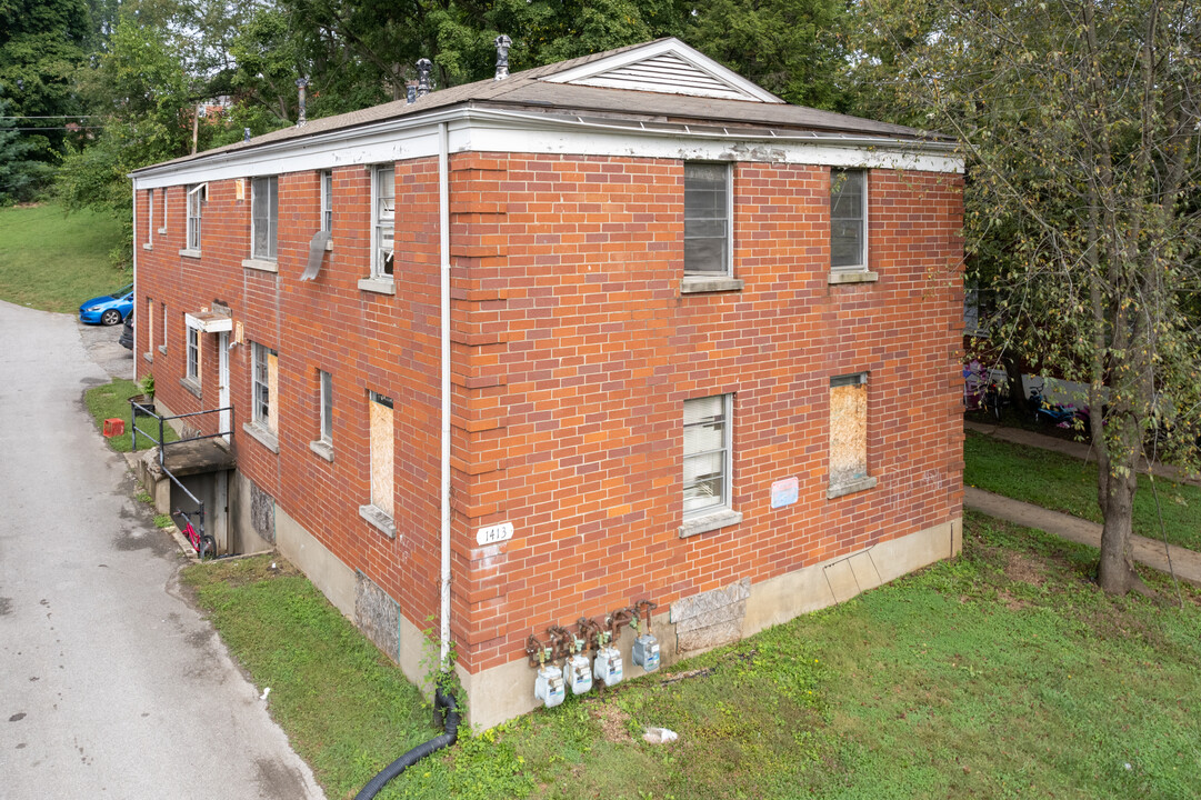 1413 Nightingale Rd in Louisville, KY - Building Photo