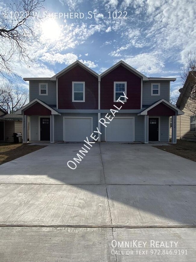 property at 1022 W Shepherd St