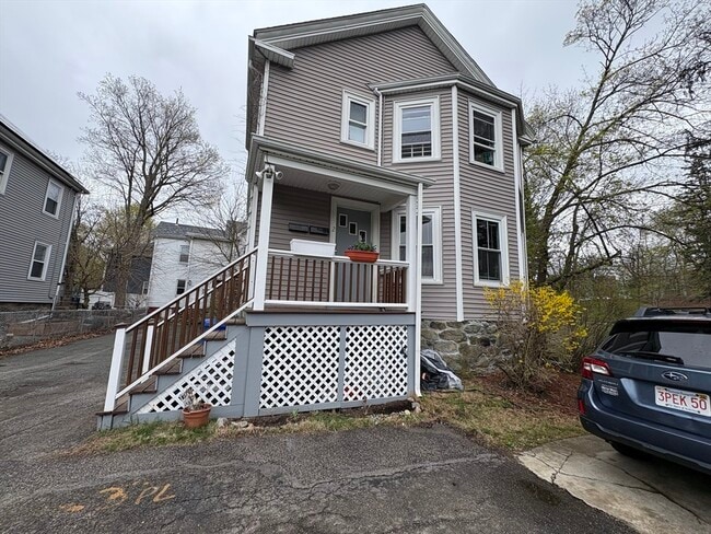 2 Willow Terrace in Newton, MA - Building Photo - Building Photo