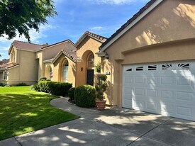 5007 Innisbrook Dr in Stockton, CA - Building Photo