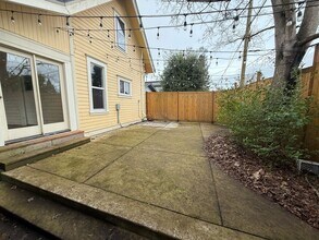 4134 N Kerby Ave in Portland, OR - Building Photo - Building Photo