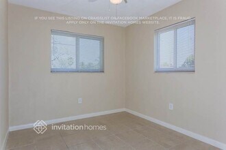 1230 NW 176th Terrace in Miami, FL - Foto de edificio - Building Photo