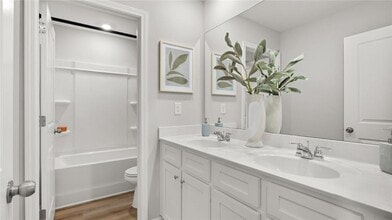 131 Red Maple Wy in Adairsville, GA - Building Photo - Building Photo