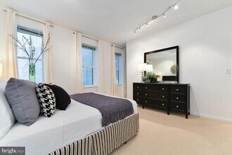 1843 Mintwood Pl NW, Unit 102 in Washington, DC - Foto de edificio - Building Photo