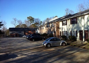 Whetstone Apartments in Birmingham, AL - Foto de edificio - Building Photo