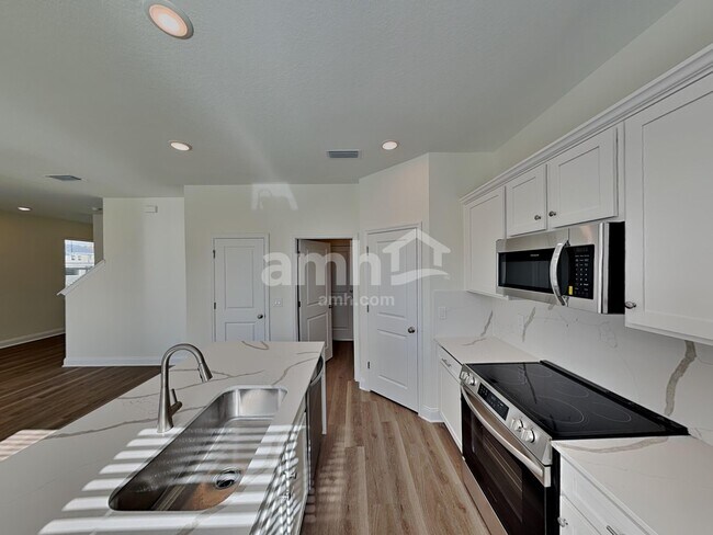 5678 Oesterle Rd in St. Cloud, FL - Building Photo - Building Photo