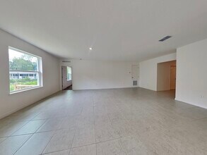 1330 Chris Ave in DeLand, FL - Building Photo - Building Photo