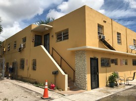 1337 NW 77th St Apartments